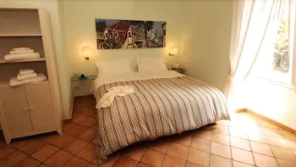 Bed and Breakfast Weekend A Napoli Екстер'єр фото