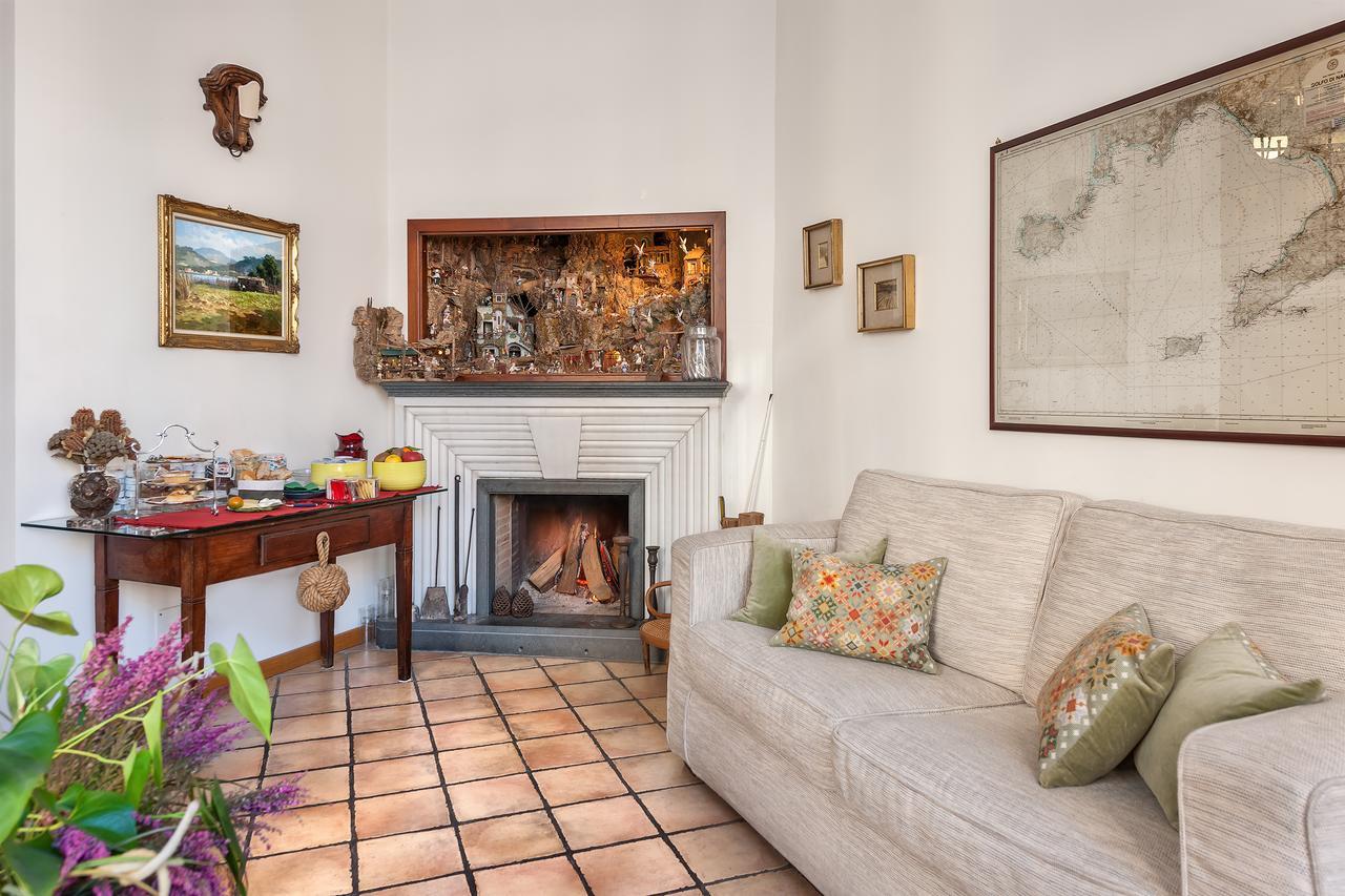 Bed and Breakfast Weekend A Napoli Екстер'єр фото